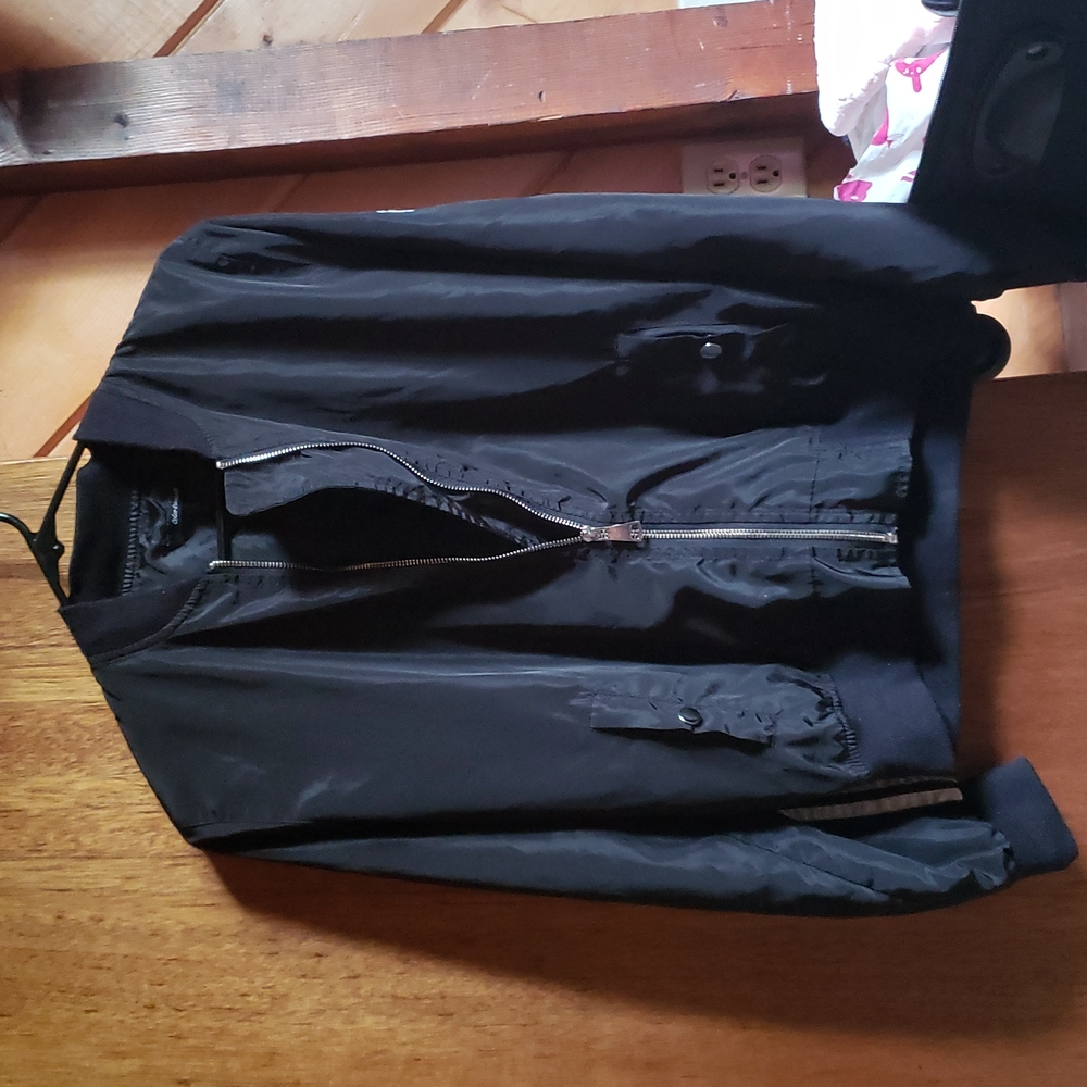 Jacket - Picture 2 of 4
